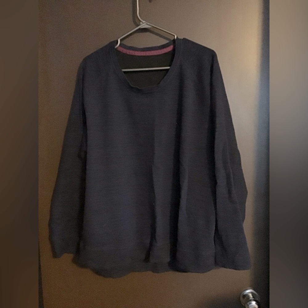 Navy long sleeved sweater